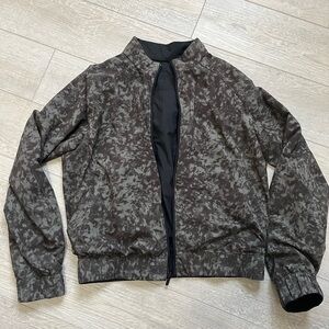 LULULEMON Reversible Bomber Jacket Black Camo Size 4